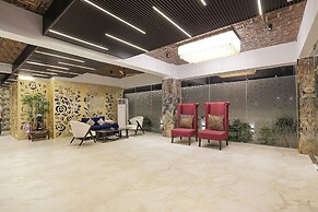 Fabhotel Inn Of Joy