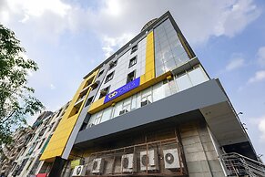 Fabhotel Buland Plaza