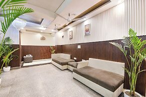 Fabhotel Buland Plaza