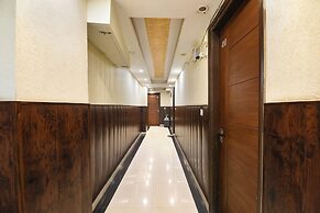 Fabhotel Buland Plaza