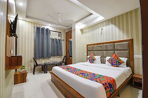 Fabhotel Buland Plaza