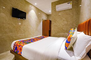 Fabhotel Sarah Inn