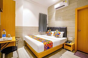 Fabhotel Sarah Inn
