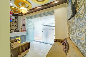 Fabhotel Starlight Inn
