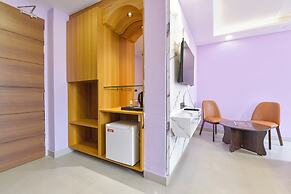 Fabhotel Pink Palace Raja Park