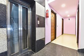 Fabhotel Pink Palace Raja Park