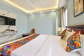 Fabhotel Pink Palace Raja Park