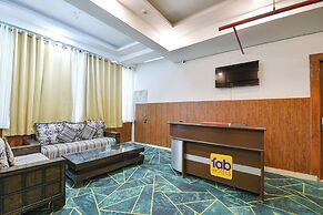 Fabhotel The Grand Paradise