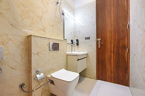 Fabhotel The Grand Paradise