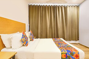 Fabhotel Cinco