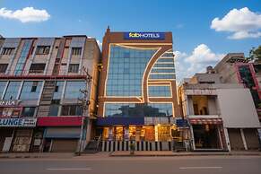Fabhotel Cinco