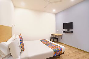 Fabhotel Cinco
