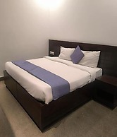 Fabhotel Azure I