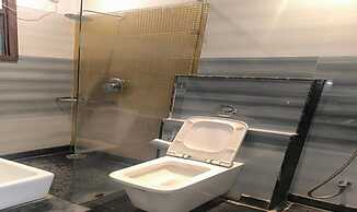 Fabhotel Azure I