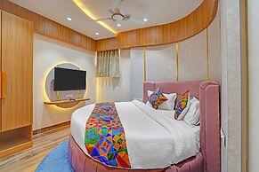Fabhotel Raj Palace I
