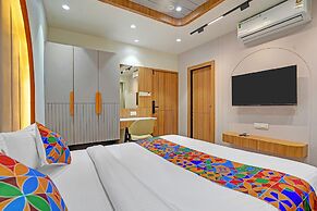 Fabhotel Raj Palace I