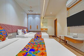 Fabhotel Raj Palace I