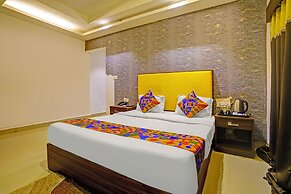 Fabhotel Tranquil Inn