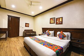 Fabhotel Siris 18