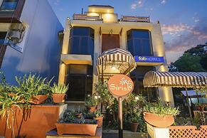 Fabhotel Siris 18