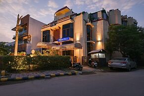 Fabhotel Siris 18