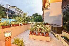 Fabhotel Siris 18