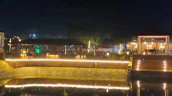 Shayan Resort