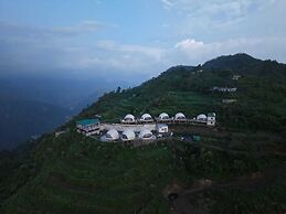 HR 26 Hotels & Resorts