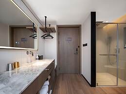 Byland World Hotel