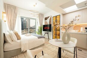 KeyRock Living - Marina Studio Sea View