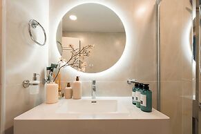 KeyRock Living - Marina Studio Sea View