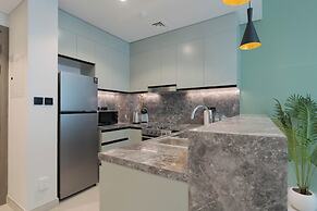 KeyRock Living -  Luxe Escape with Pool