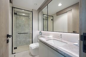 KeyRock Living -  Luxe Escape with Pool