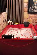 REN PLUS SUİTES OTEL