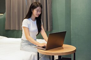 Hotel Daily