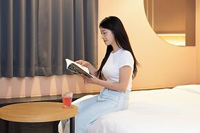 Hotel Daily