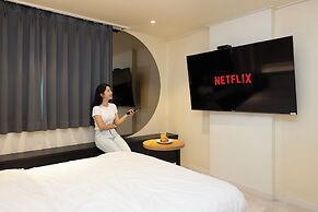 Hotel Daily