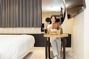 Hotel Daily