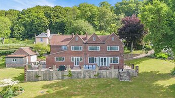 Underhill House