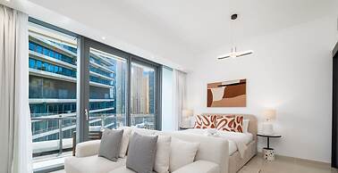 LUX The Silverene Marina View Studio 2
