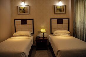 RATNA HOTEL