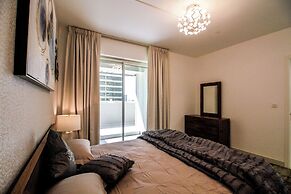 Spacious 1BR with Balcony in JLT