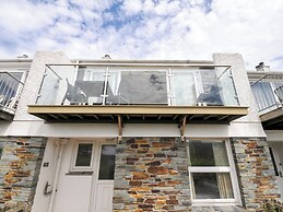 9 Slipway Cottages