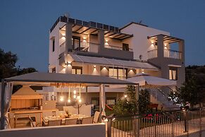 3a's Family Luxury Villa