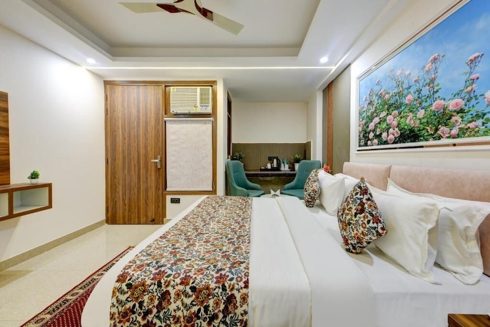 Hotel Dream World