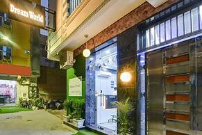 Hotel Dream World