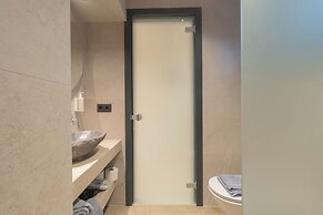 Alora Luxury Suites