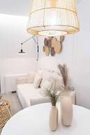 Piraeus Cozy Apartment for 4 Persons