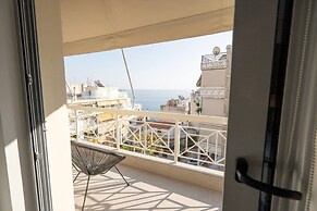 Piraeus Cozy Apartment for 4 Persons