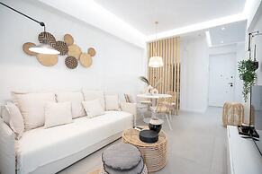Piraeus Cozy Apartment for 4 Persons